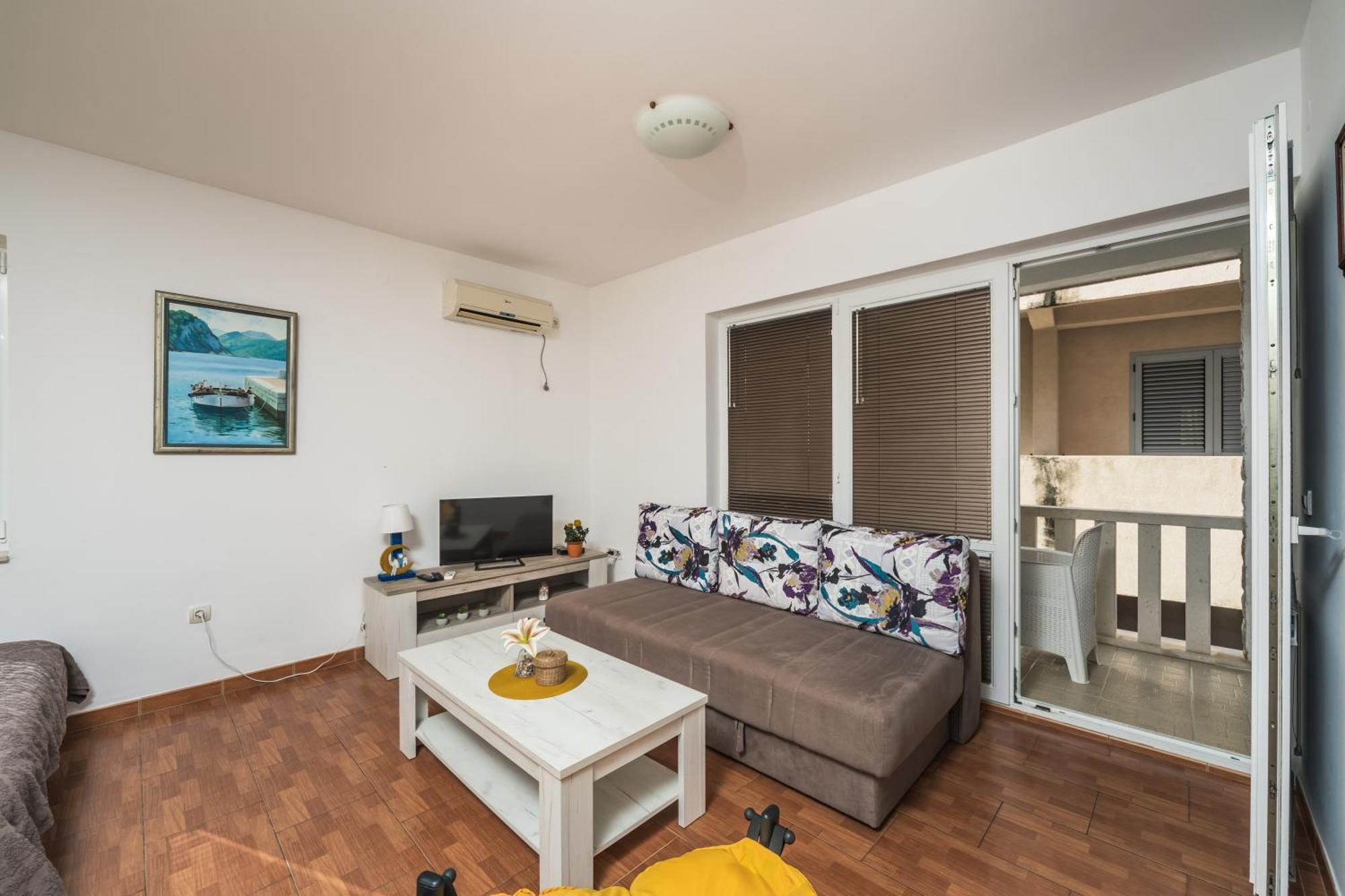 Apartments Franicevic Петровац Экстерьер фото